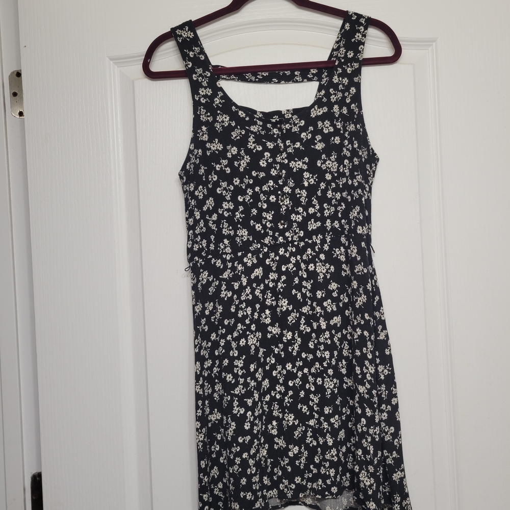Forever 21 Black and White Floral Dress